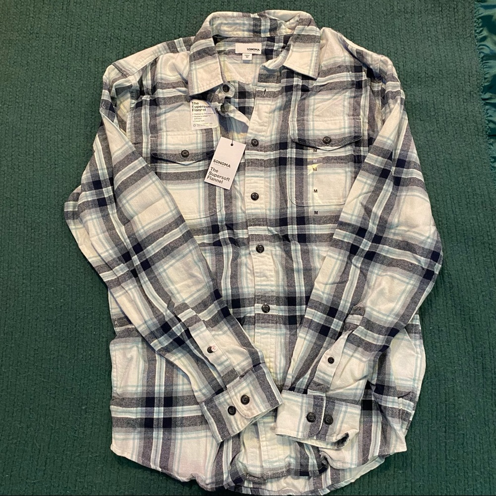 LUCRATIVE Flannel Bundle - SIX flannels for price of ONE (Levi’s, Arizona, etc)